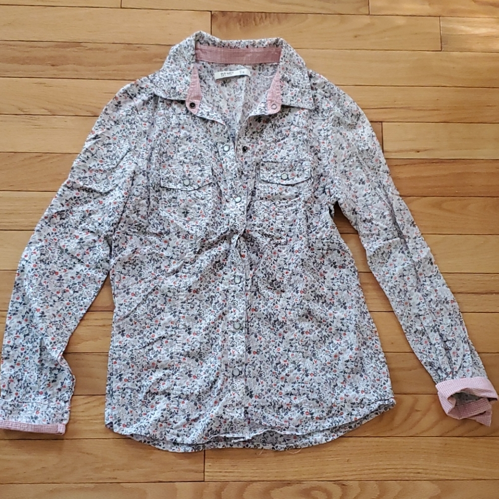 Western style long sleeve blouse